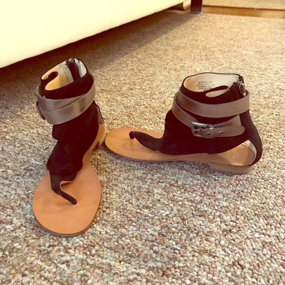 NWOT Nine West Sandals